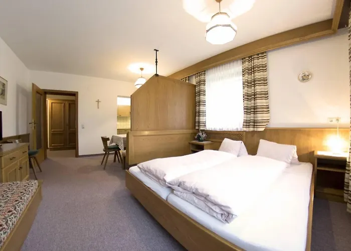 Garni Val-sinestra Guest house